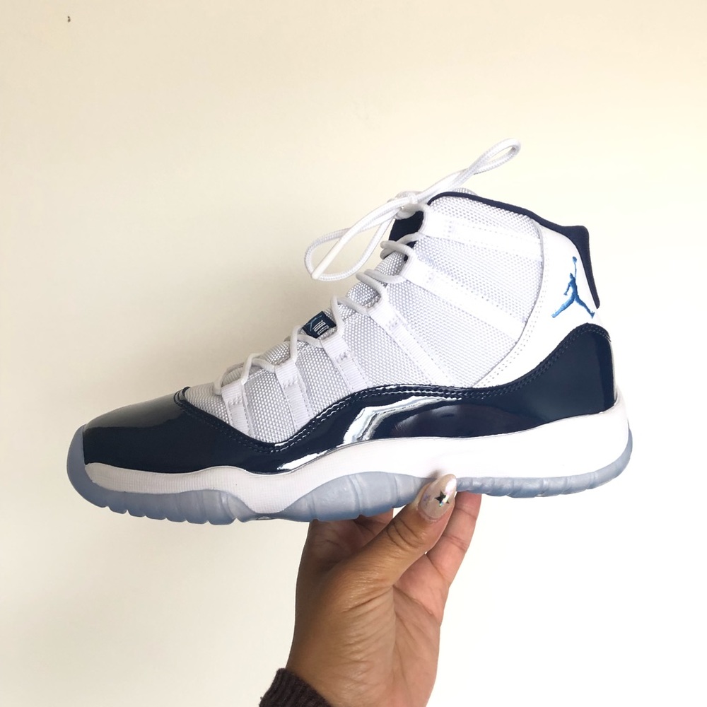 Air Jordan 11 Retro UNC win like 82
